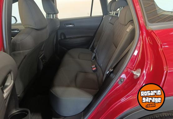 Autos - Toyota COROLLA CROSS XLI 2,0 CVT 2023 Nafta 77717Km - En Venta