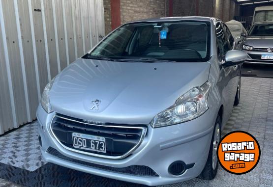 Autos - Peugeot 208 active 1.5 2015 Nafta 68300Km - En Venta