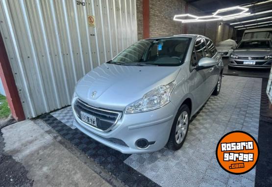 Autos - Peugeot 208 active 1.5 2015 Nafta 68300Km - En Venta