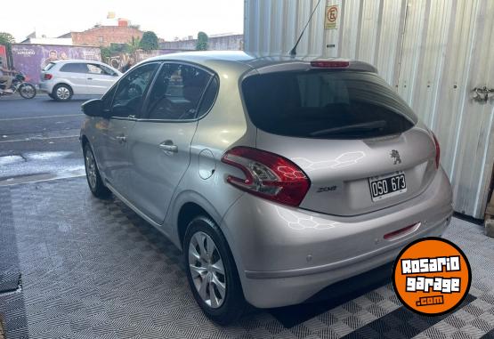 Autos - Peugeot 208 active 1.5 2015 Nafta 68300Km - En Venta