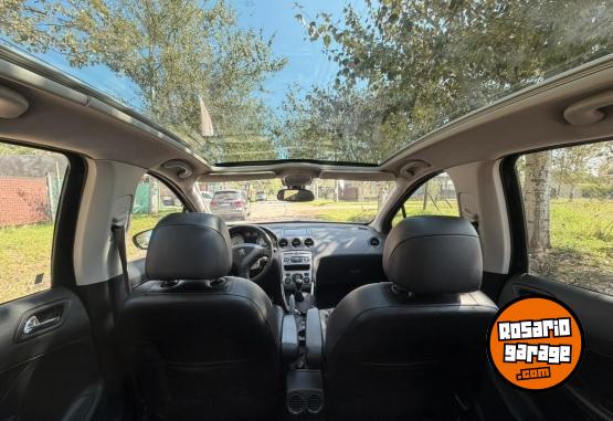 Autos - Peugeot 308 feline 2013 Diesel 140000Km - En Venta