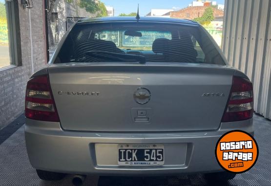 Autos - Chevrolet Astra Gl 2009 Nafta 185000Km - En Venta