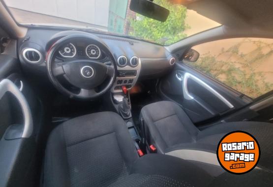 Autos - Renault Sandero 2011 Nafta 120000Km - En Venta