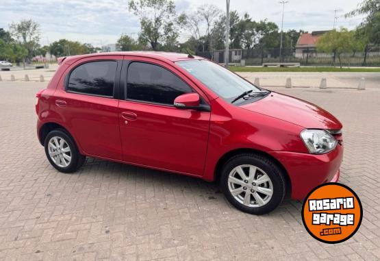 Autos - Toyota ETIOS XLS 1.5 2017 Nafta 58000Km - En Venta