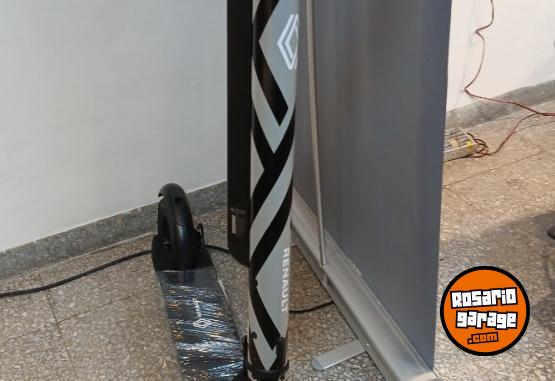 Otros - Monopatin RENAULT el�ctrico - En Venta