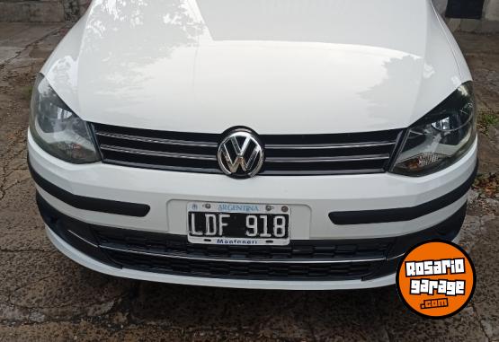 Autos - Volkswagen Suran 1.6 2012 Nafta 130000Km - En Venta