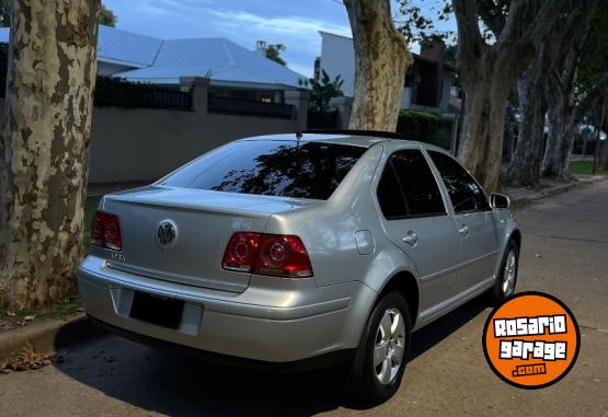 Autos - Volkswagen Bora 2.0 2010 Nafta 120000Km - En Venta