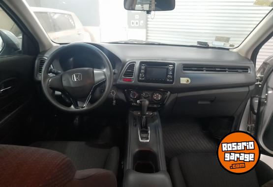 Autos - Honda HRV 2015 Nafta 90000Km - En Venta
