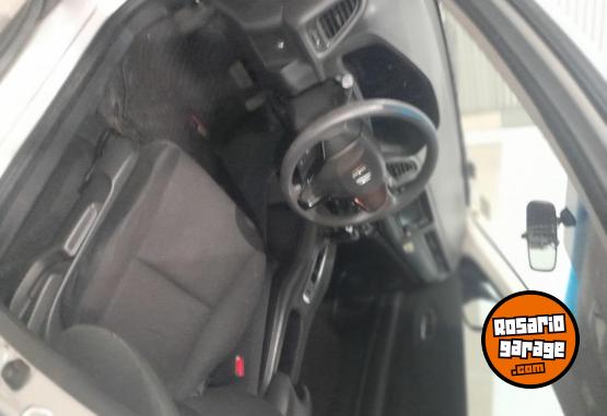 Autos - Honda HRV 2015 Nafta 90000Km - En Venta