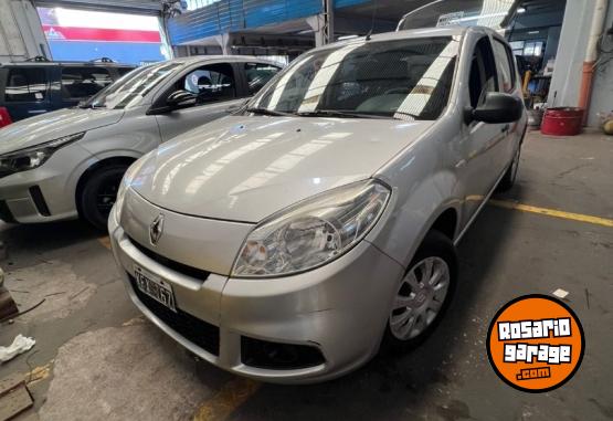 Autos - Renault Sandero pack plus 2011 GNC 220000Km - En Venta