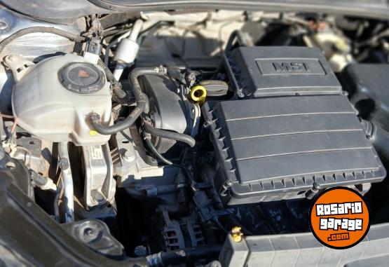 Autos - Volkswagen Virtus 2018 Nafta 73000Km - En Venta