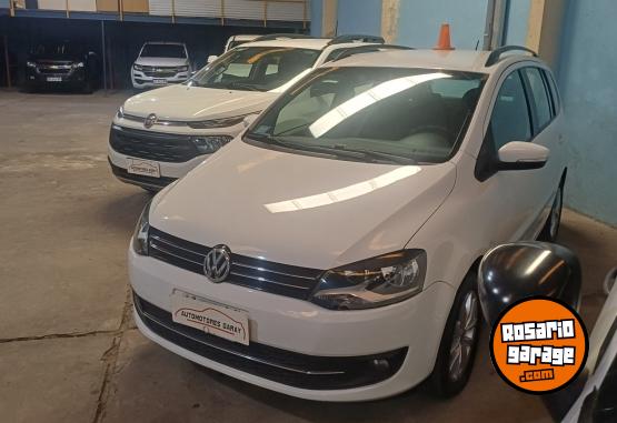 Autos - Volkswagen Suran 2014 Nafta 150000Km - En Venta