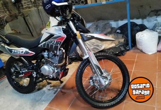 Motos - Motomel Skua silver 2025 Nafta 1700Km - En Venta