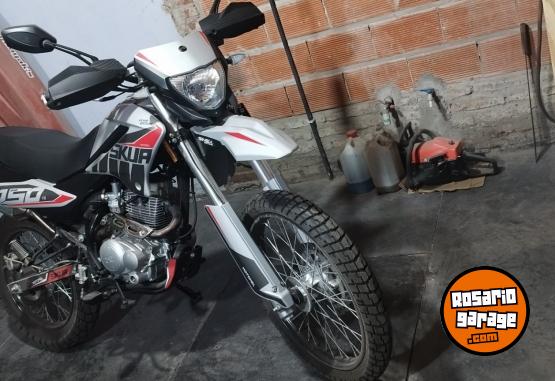 Motos - Motomel Skua silver 2025 Nafta 1700Km - En Venta