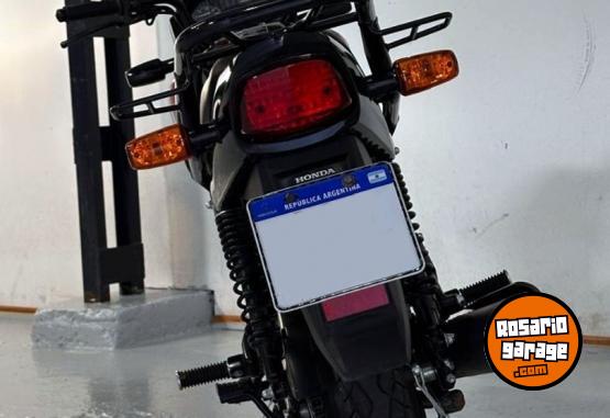 Motos - Honda GLC 150 2026 Nafta 1500Km - En Venta