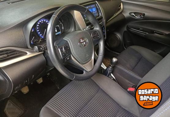 Autos - Toyota YARIS XLS 2021 Nafta 86000Km - En Venta