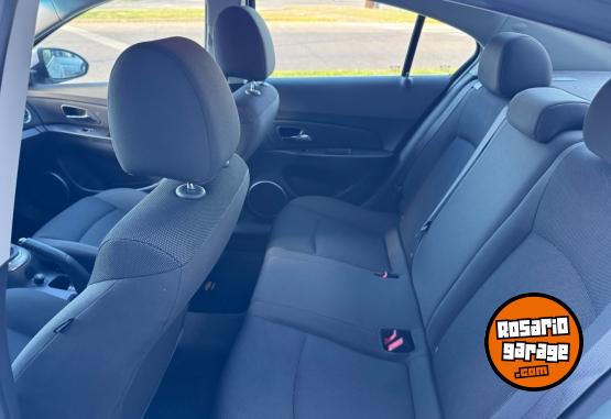 Autos - Chevrolet CRUZE LT 1.8 4P 2015 Nafta 80000Km - En Venta
