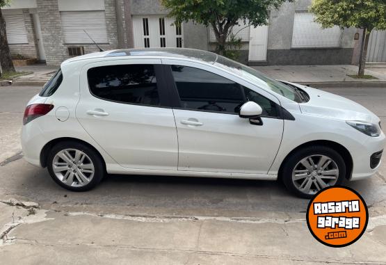 Autos - Peugeot 308 AllurePack 2021 Diesel 98000Km - En Venta