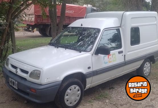 Utilitarios - Renault Express 1998 Diesel 300000Km - En Venta