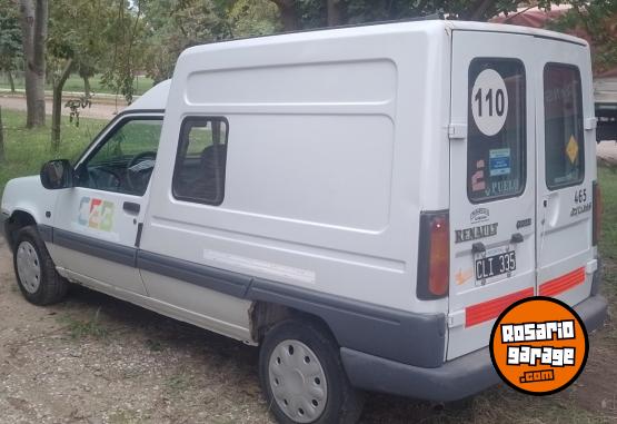 Utilitarios - Renault Express 1998 Diesel 300000Km - En Venta