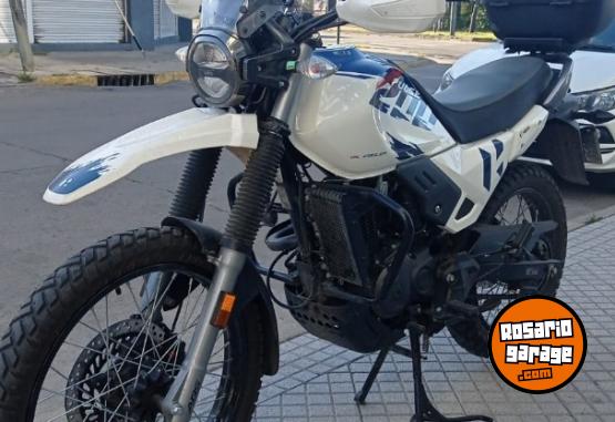 Motos - Hero X pulse 200 2024 Nafta 7300Km - En Venta