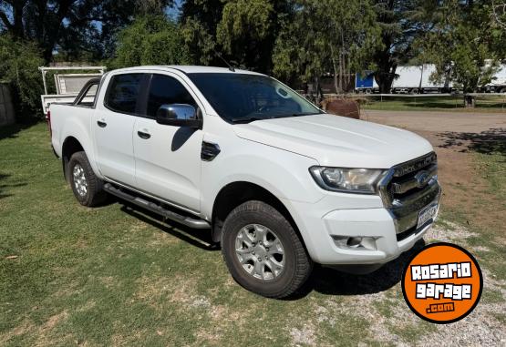 Camionetas - Ford RANGER DC 4X2 XLT 2.5 2017 Nafta 106700Km - En Venta