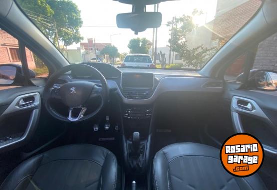 Autos - Peugeot 208 2016 Nafta 110000Km - En Venta