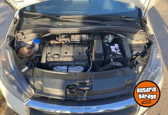 Autos - Peugeot 208 2016 Nafta 110000Km - En Venta