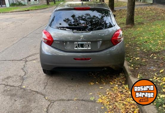 Autos - Peugeot 208 1.5 active 2016 Nafta 105000Km - En Venta