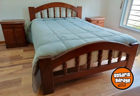 Hogar - JUEGO DE DORMITORIO DE ALGARROBO - En Venta