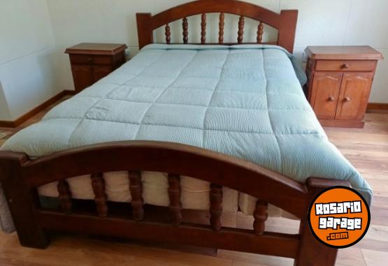 Hogar - JUEGO DE DORMITORIO DE ALGARROBO - En Venta