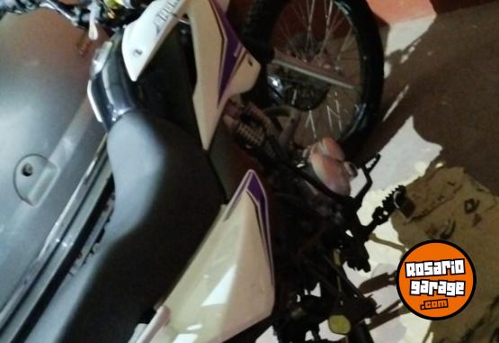 Motos - Motomel Skua 150 2022 Nafta 30000Km - En Venta