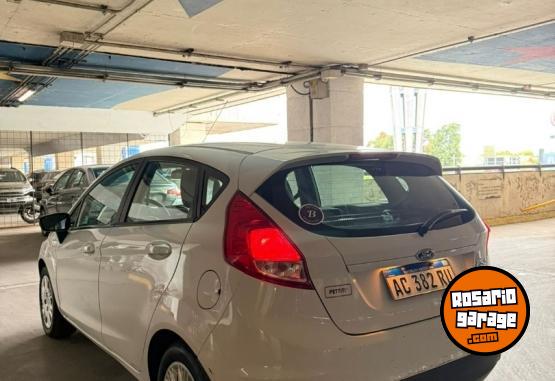 Autos - Ford FIESTA SE 2018 Nafta 125000Km - En Venta