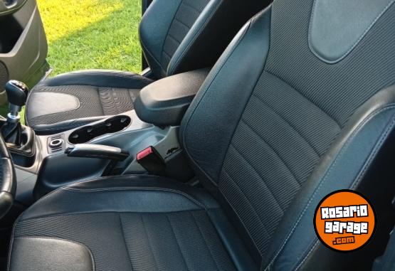 Autos - Ford Kuga 2014 Nafta 110000Km - En Venta