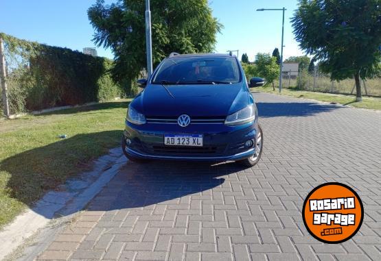 Autos - Volkswagen Suran Highline 2018 Nafta 73000Km - En Venta