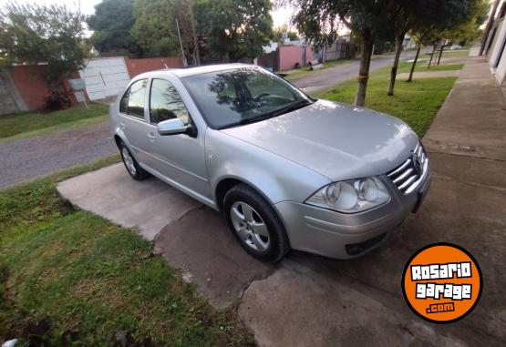 Autos - Volkswagen Bora 2.0 2008 Nafta 220000Km - En Venta