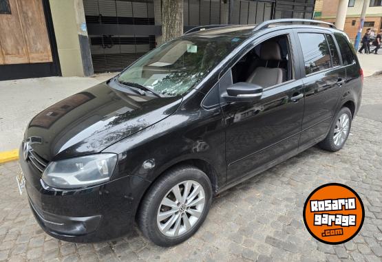 Autos - Volkswagen Suran Conforline 2012 Nafta 140000Km - En Venta