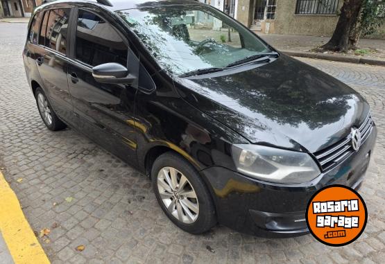 Autos - Volkswagen Suran Conforline 2012 Nafta 140000Km - En Venta
