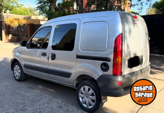 Utilitarios - Renault Kangoo 2016 Nafta 105000Km - En Venta
