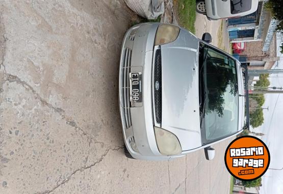 Autos - Ford Fiesta 2024 GNC 180000Km - En Venta