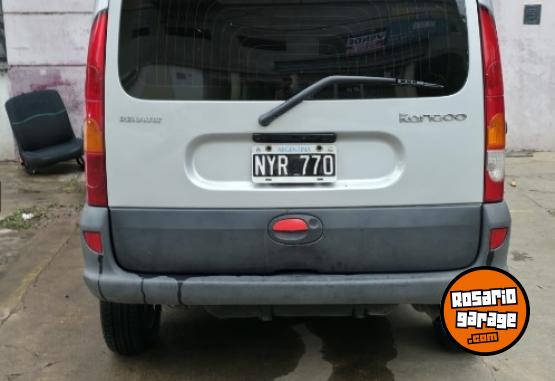 Utilitarios - Renault Kangoo 2014 GNC 120000Km - En Venta