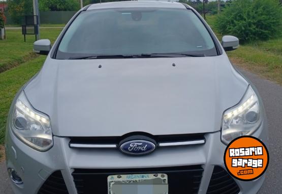 Autos - Ford Focus titanium 2014 Nafta 140000Km - En Venta