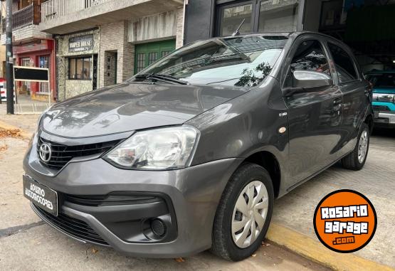 Autos - Toyota Etios x 1.5 2023 Nafta 87000Km - En Venta