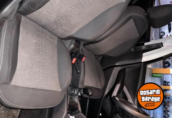 Autos - Peugeot 208 active 2018 Nafta 100000Km - En Venta