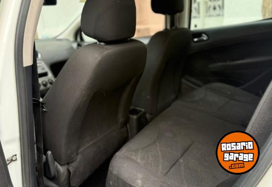 Autos - Peugeot 308 HDI Active 2014 Diesel 160000Km - En Venta