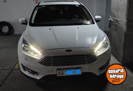 Autos - Ford FOCUS 3 TITANIUM 2016 Nafta 78500Km - En Venta