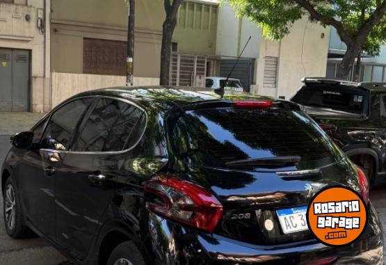 Autos - Peugeot 208 feline 2018 Nafta 72000Km - En Venta