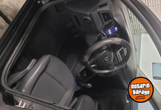 Autos - Volkswagen Gol trend 2016 Nafta 77705Km - En Venta