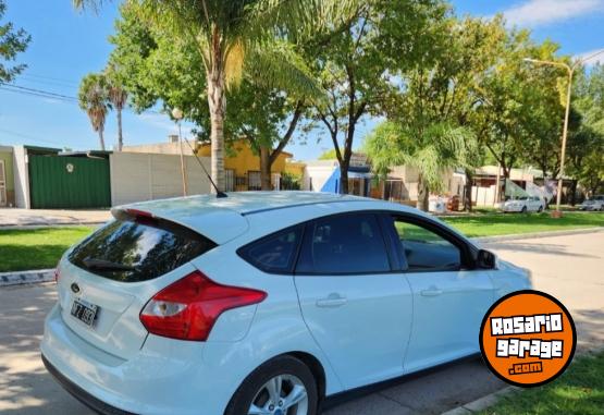 Autos - Ford Focus 2013 GNC 142000Km - En Venta