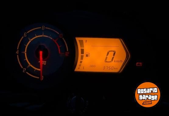 Motos - Bajaj 125Ns 2023 Nafta 3750Km - En Venta